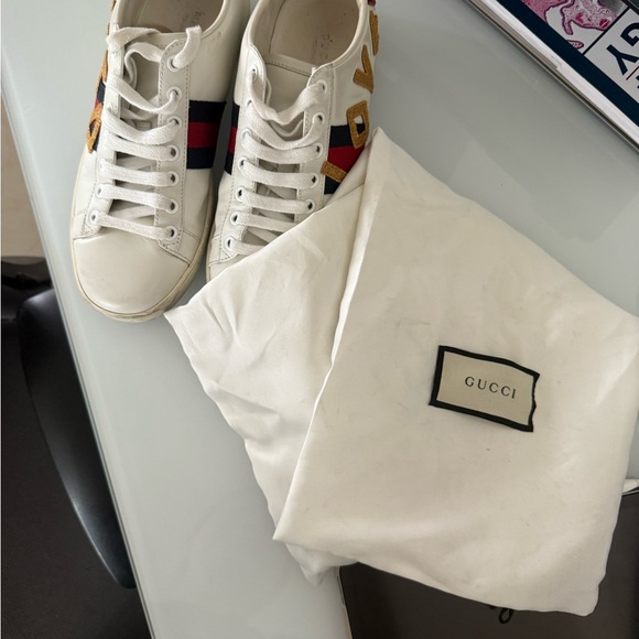 Gucci Sneakers - Picture 1 of 3